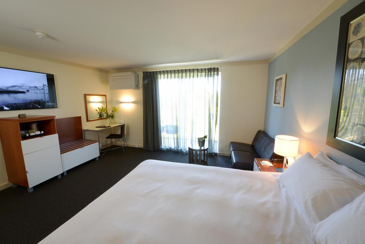 Sullivans Hotel Perth Exterior photo